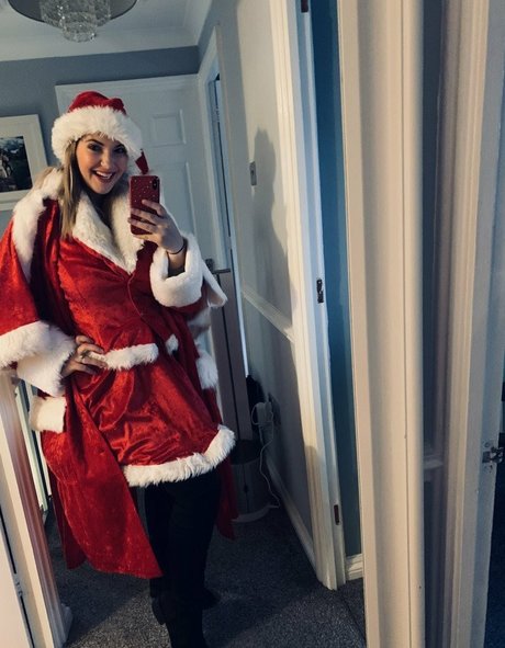 Sophia Knight Photo Gallery