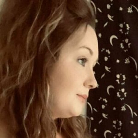 Chlozee nude actress photo