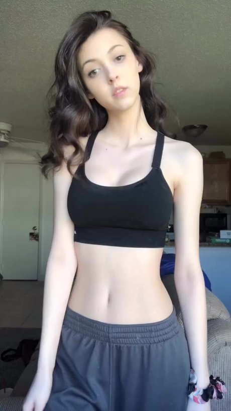 AmbryDear_ hd model image