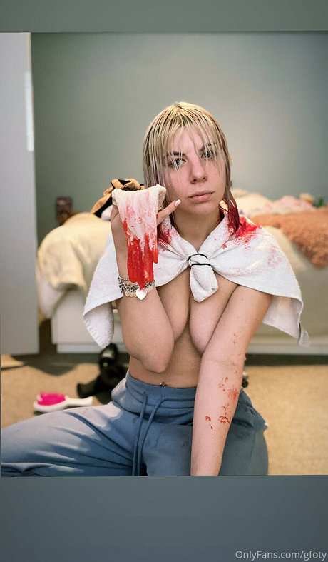 GFOTY model naked pictures