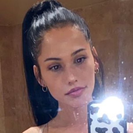 famous onlyfans nudes photo