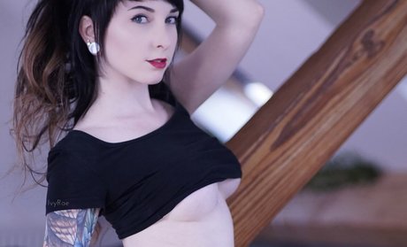 IvyLaura adult actress photo