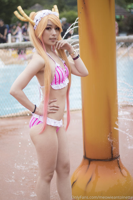 Meowieantoinette nude model archive