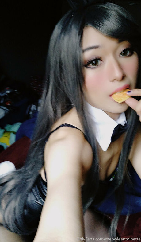 strawberry milk onlyfans top picture