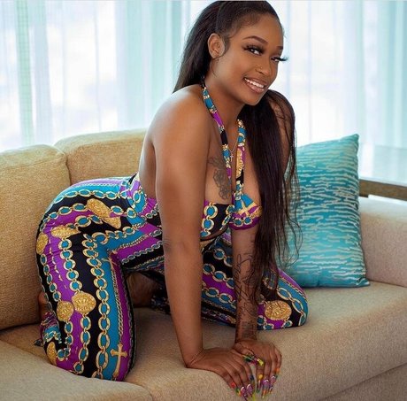 Vvs Diamond star free pic