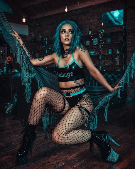 Alessa Savage star sex galleries