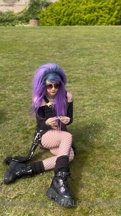 Alessa Savage Profile Photo