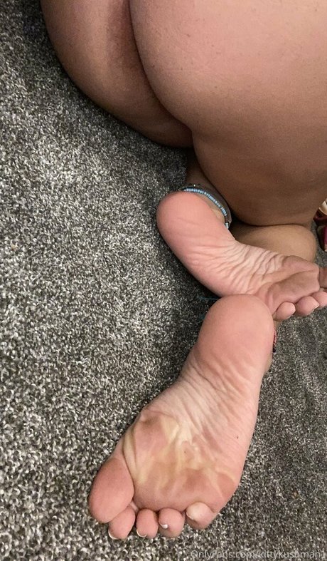 Kitty Kushman pornstar erotic pic