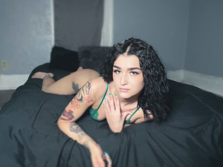 CreamQueen star high quality image