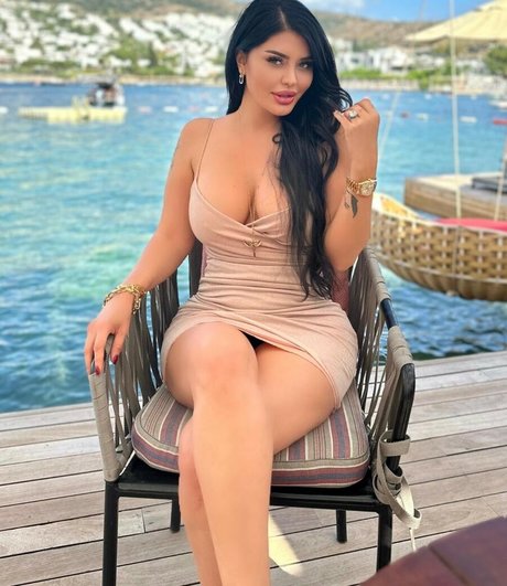 Ebru Polat nude pornstar picture