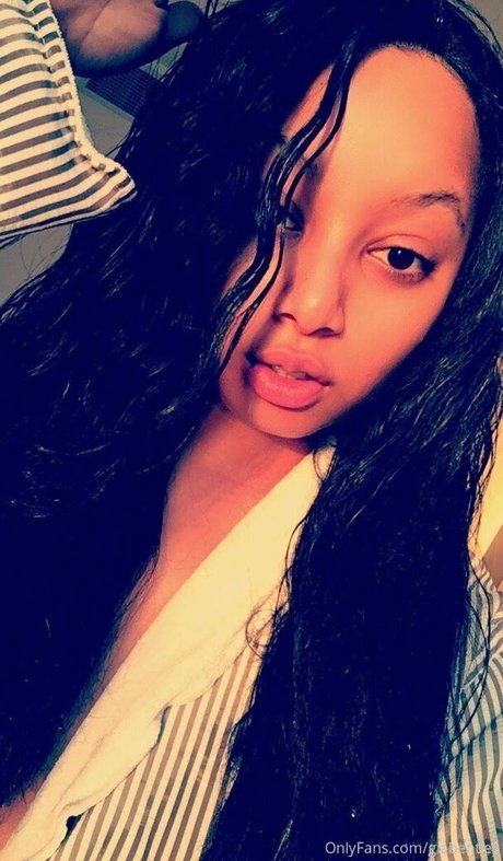 giabentley adult actress gallery