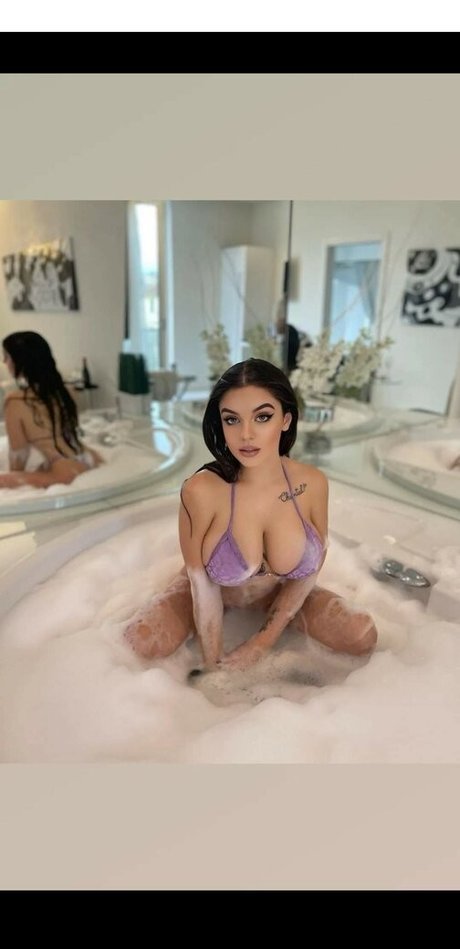 Aicha Bianchi nude pornstar image