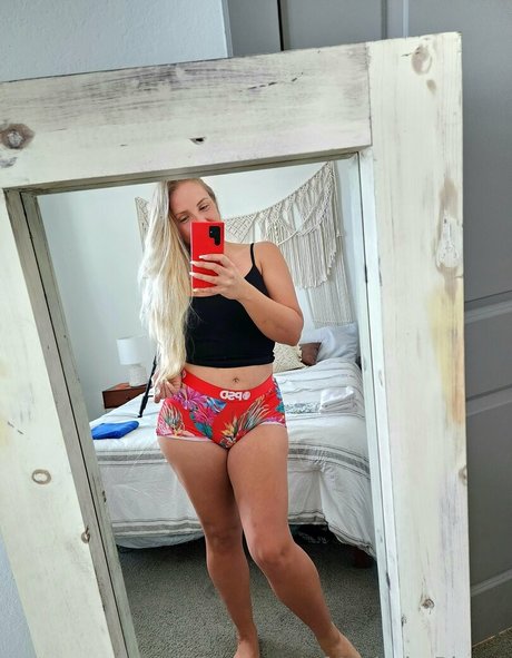 melodyriversvip sexy model pic