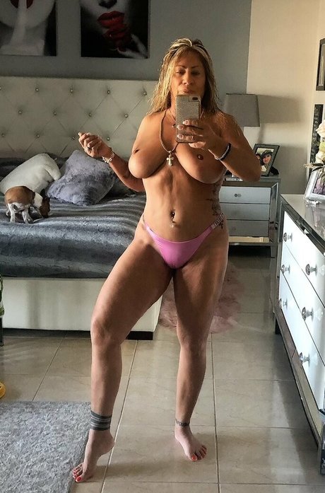 hottotrottots pornstar nudes pictures