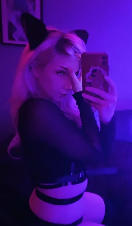 pinkharm pornstar high quality pictures