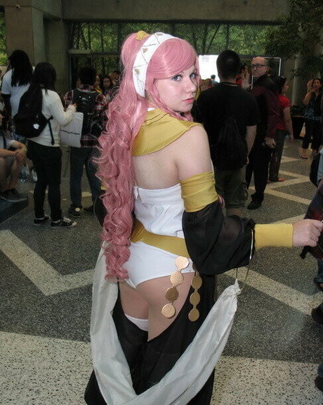 pinkharm erotic actress image