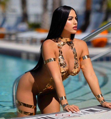 midget girls onlyfans free naked photo