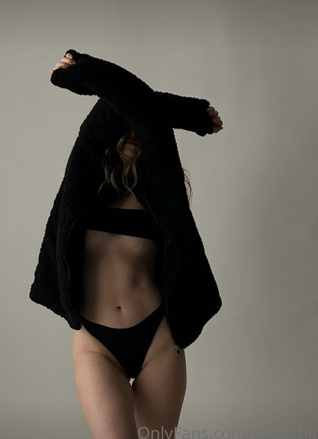 Nerushimav pornstar pretty pic