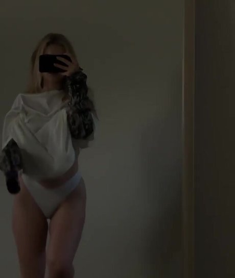 Nerushimav naked pornstar images