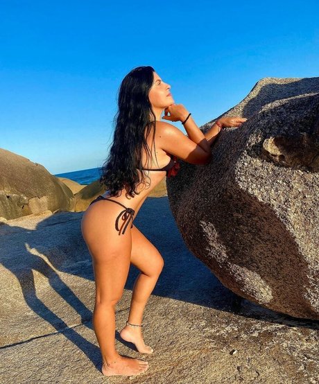 Cris Gelmi model hot picture