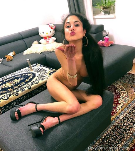 lucysquirt free pornstar gallery