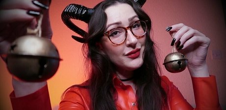 missteaasmr model adult img