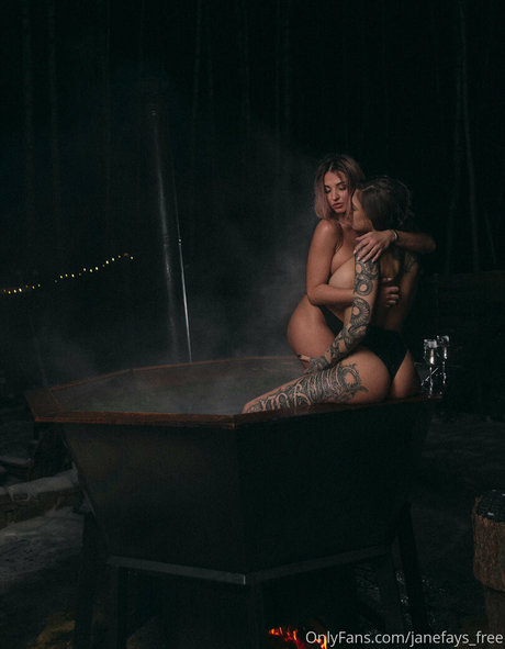 jane tfree model naked pictures