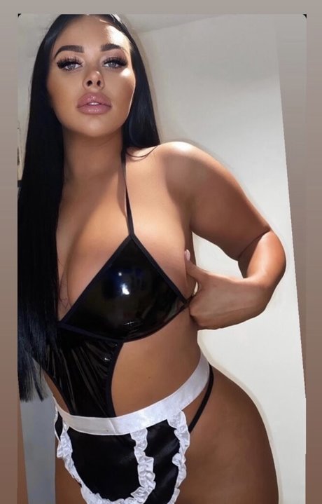 Cori Warke model best image