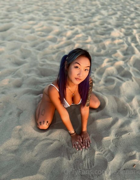 lizziepark pornographic star photo