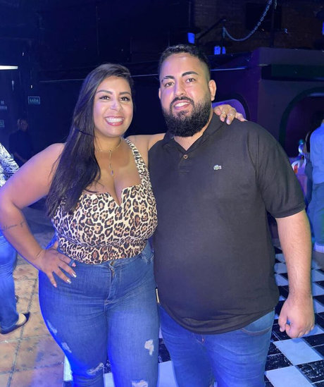 flat chested onlyfans free naked images