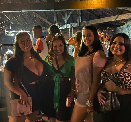 dark nipples onlyfans sexy xxx pictures