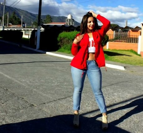 Herlinda Angel model adult pics