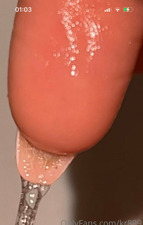 Katy Robertson perfect star pictures