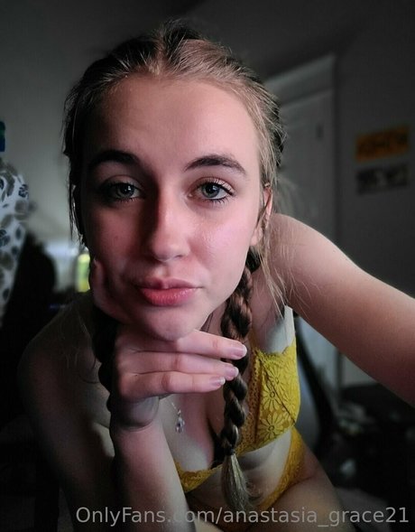 Anastasia Grace star beautiful picture