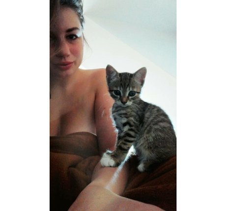 fuzyfruzsina pornstar naked pic