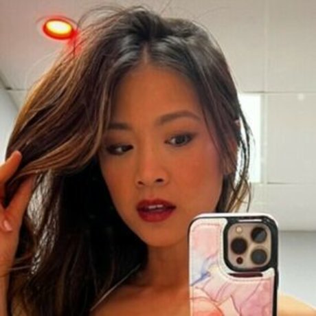 sassibikinibabe1000 model sex photo