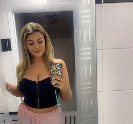 Molly Georgia Leach actress pictures