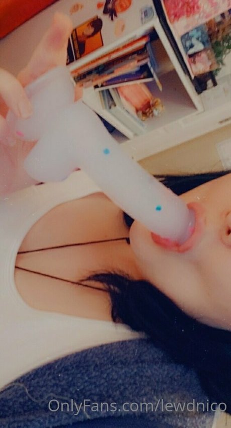 lewdnico Photo Gallery