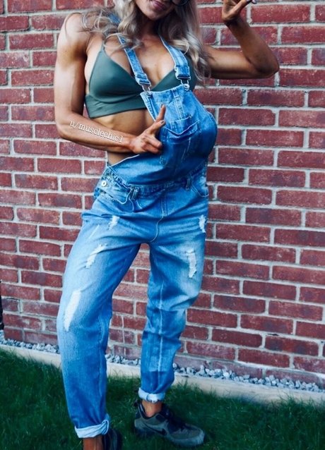 musclechic art pornstar pictures