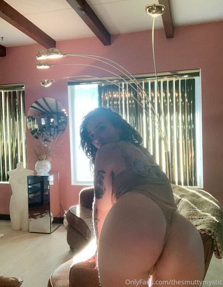 thesmuttymystic pretty pornstar pics