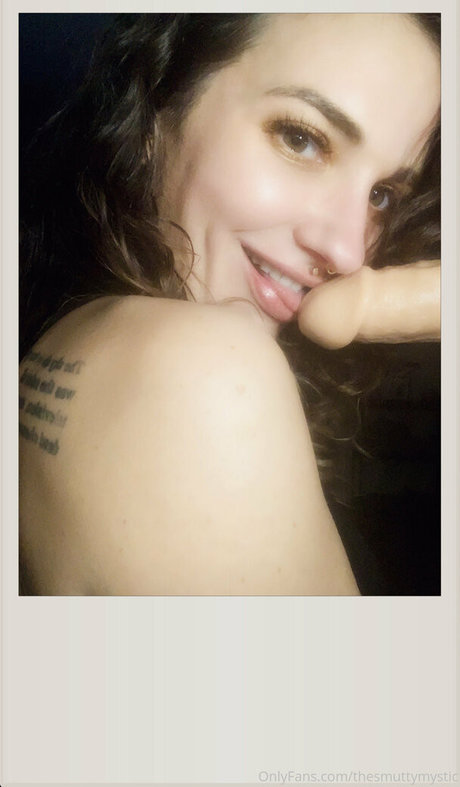 thesmuttymystic star best photos