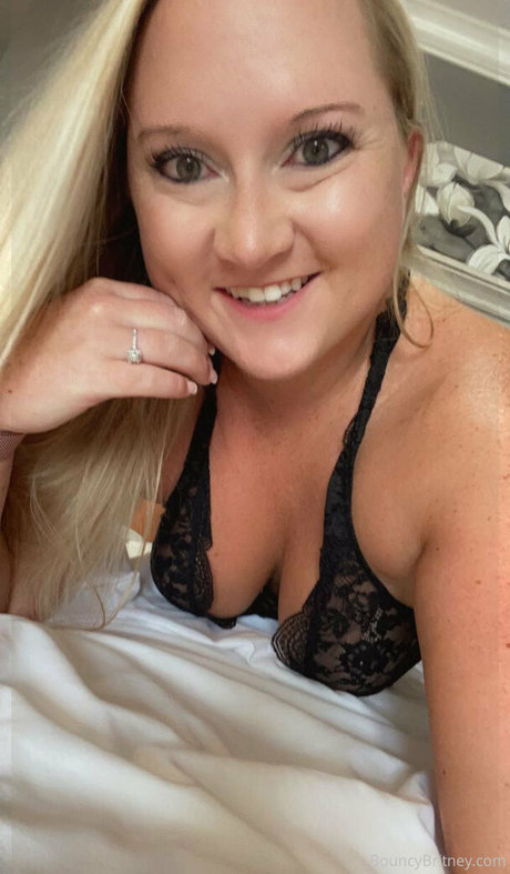 journalist onlyfans beautiful nude archive