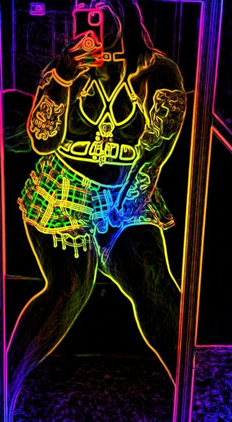 honeybeethiccy pretty model pic