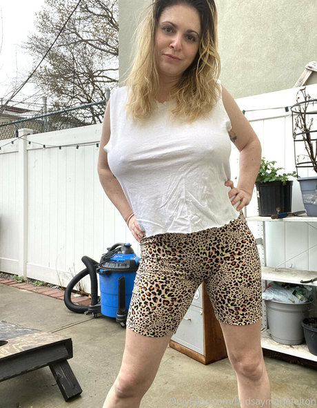 mirror selfie onlyfans top photos