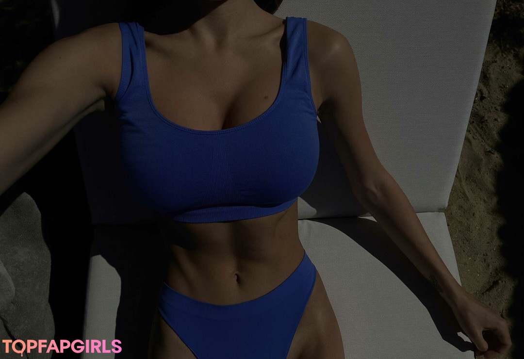 Anna Dubowick sexy star pics