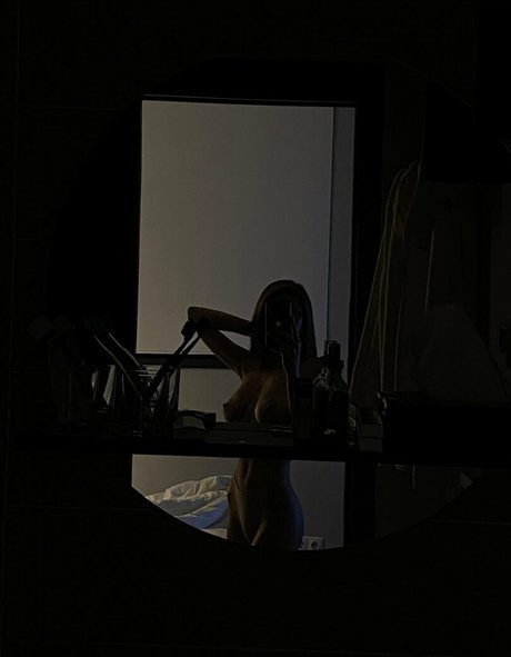 Anna Dubowick model art images