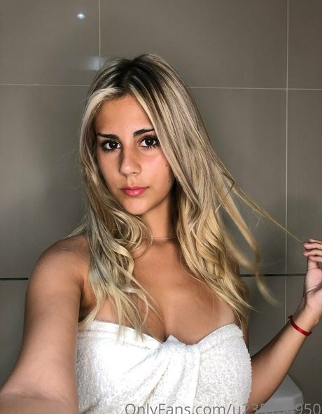 Xaugustinax best actress img