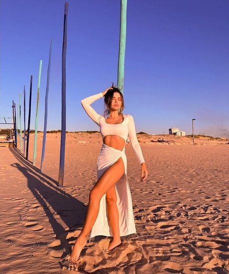 Bruna Gomes high quality actress galleries