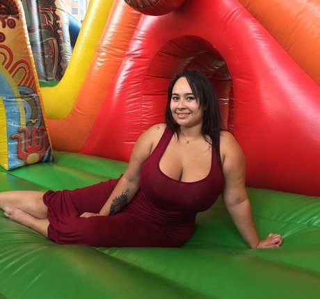 Erica Blaalz pornstar naked pictures