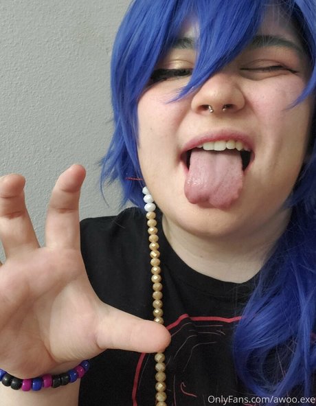 awoo exe naked pornstar img